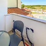 Amazing In With Wifi Apartment *