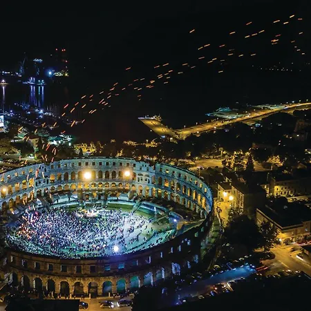 아파트 Amazing In With Wifi